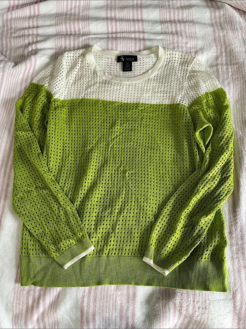 Alison Sheri Color Block Sweater in Green & White Size Small